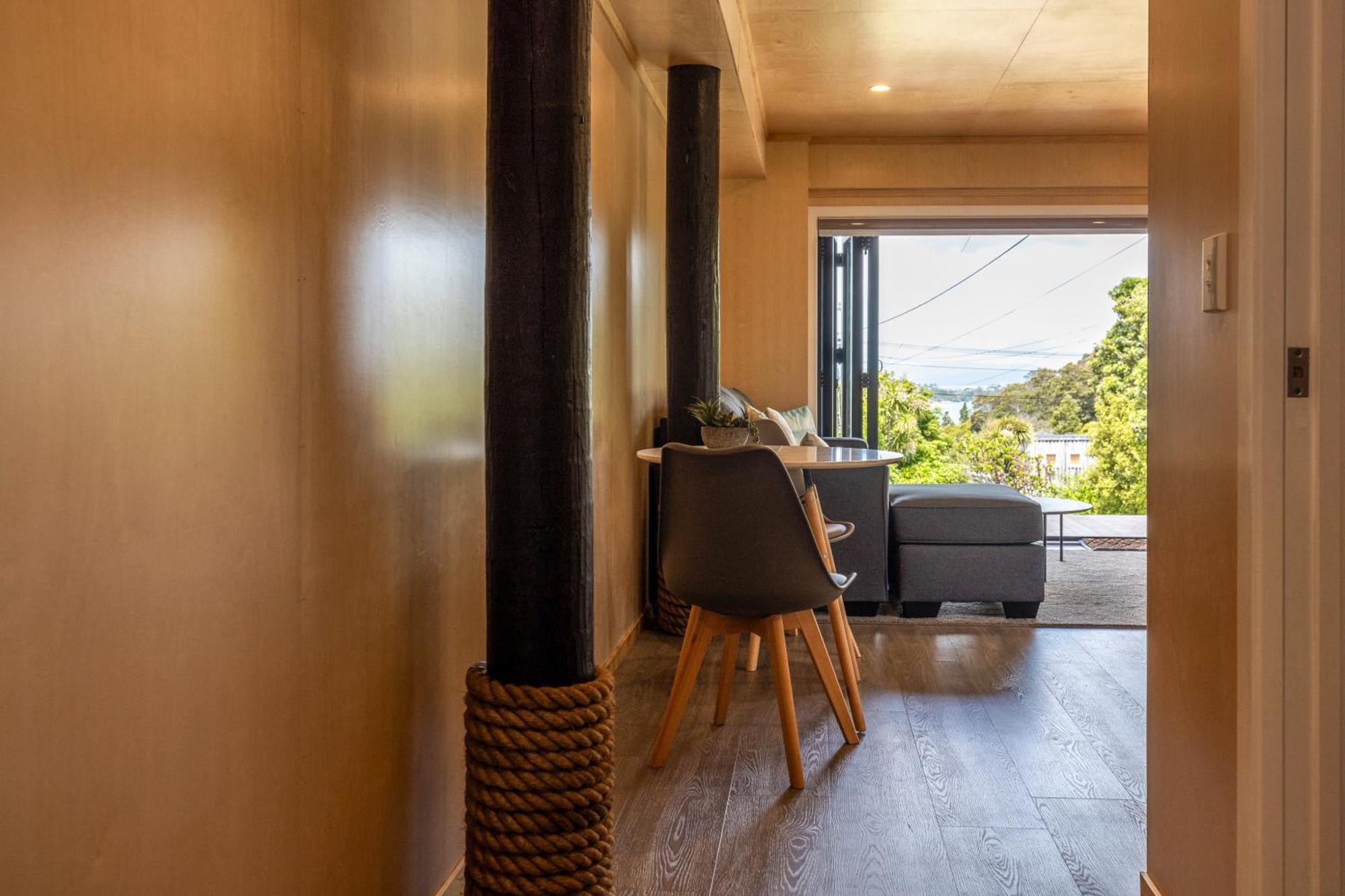 Church Bay Views - Stay Waiheke Oneroa Exteriör bild